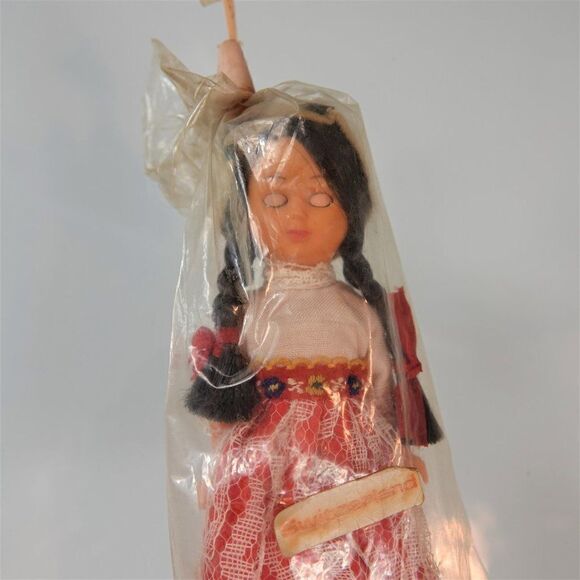 Switzerland Vintage 60s Dolls From The World - Picture 8 of 8